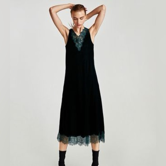 Zara Dresses & Skirts - ZARA AW2018 VELVET LACE GREEN DRESS BLOGGERS FAVE